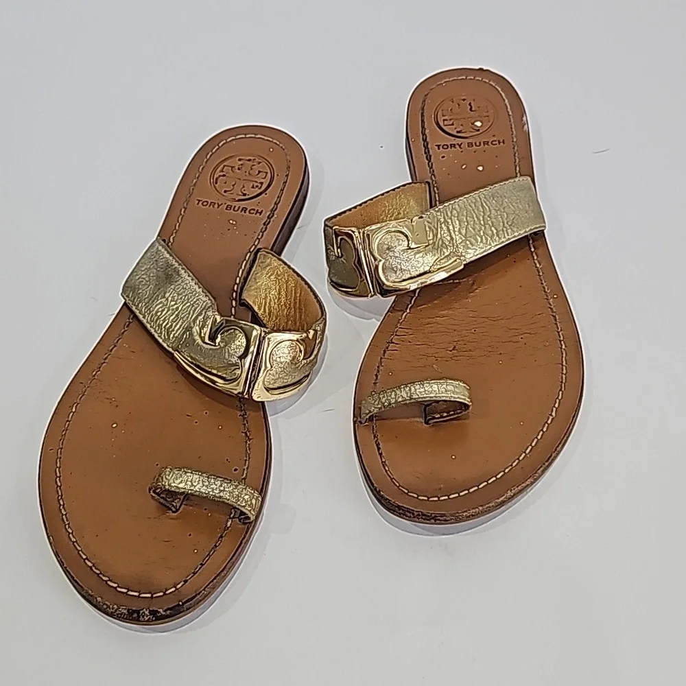 Tory Burch Gold Metallic leather sandals Size 8.5 Toe ring